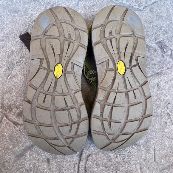 Chaco SandalsHiking Outdoor Sandal green and brown - Picture 6 of 10